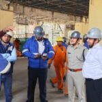 हीटवेव से बचाव के लिए प्रशासन सतर्क: उपखंड अधिकारी ने रिफाइनरी क्षेत्र का किया निरीक्षण, श्रमिकों की सुरक्षा को प्राथमिकता देने के निर्देश 1000322574