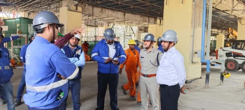 हीटवेव से बचाव के लिए प्रशासन सतर्क: उपखंड अधिकारी ने रिफाइनरी क्षेत्र का किया निरीक्षण, श्रमिकों की सुरक्षा को प्राथमिकता देने के निर्देश 1000322574
