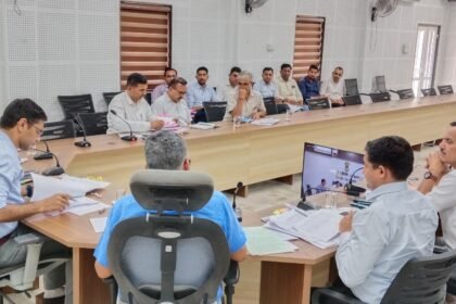 बालोतरा जिला कलक्टर की अध्यक्षता में राजस्व अधिकारियों की बैठक आयोजित, रास्ता खोलो अभियान में आमजन को दे राहत- जिला कलक्टर IMG 20250417 WA0004