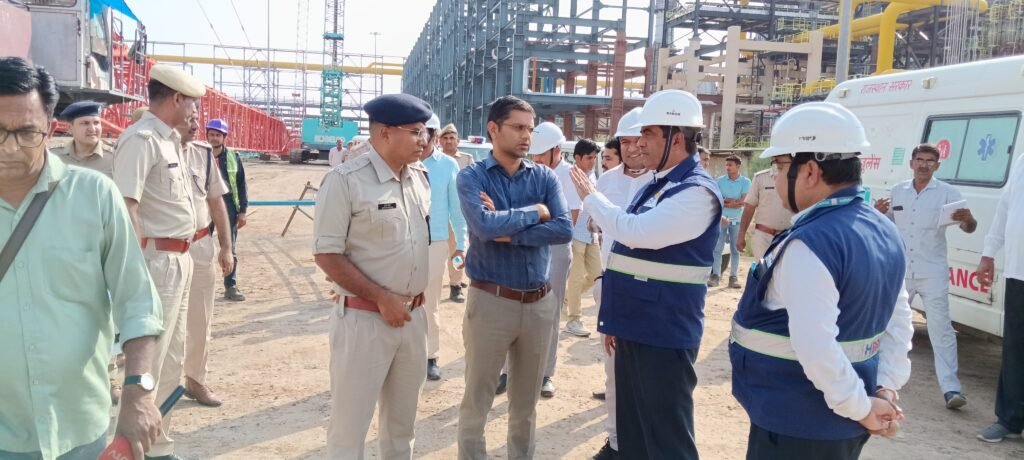 बालोतरा: रिफाइनरी में मॉक ड्रिल से मचा हड़कंप, आग लगने की सूचना पर प्रशासन अलर्ट 1000315409
