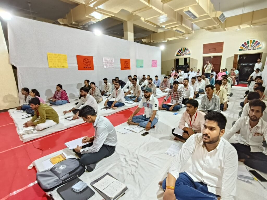 अखिल भारतीय विद्यार्थी परिषद जोधपुर प्रांत की प्रांत समीक्षा योजना बैठक जसोलधाम में संपन्न 1000363544