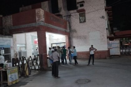 बालोतरा : पचपदरा बायपास पर अज्ञात वाहन ने बाइक सवारों को मारी टक्कर, एक की मौके पर मौत, दूसरा गंभीर घायल, गांव जा रहे थे दोनों IMG 20250504 WA0003