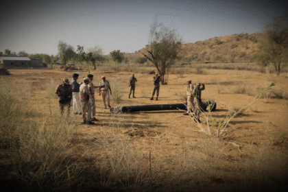 बालोतरा में आसमान से गिरी मिसाइलनुमा संदिग्ध वस्तु, प्रशासन सतर्क Picsart 25 05 10 23 29 31 879