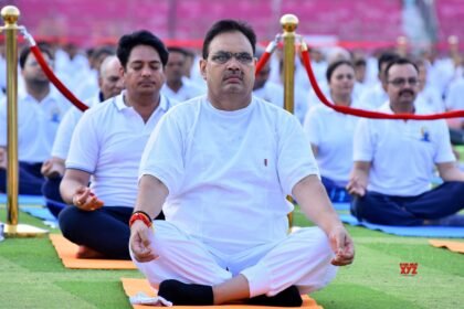 अंतरराष्ट्रीय योग दिवस पर जैसलमेर के खुहड़ी धोरों में मुख्यमंत्री करेंगे योग, तैयारियां युद्धस्तर पर जारी IMG 20250617 WA0036