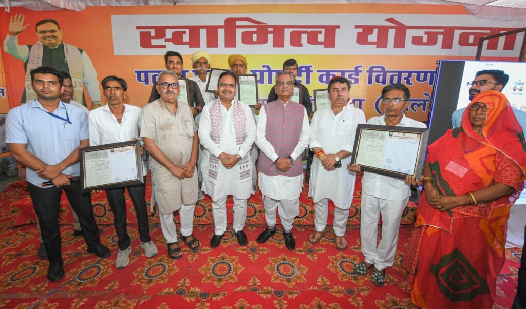 सीएम व सिक्किम राज्यपाल का बालोतरा दौरा: पादरू में शिक्षा परिवर्तन कार्यक्रम का शुभारंभ, शिविर में लाभार्थियों को बांटे चेक व प्रमाण पत्र 3 सीएम व सिक्किम राज्यपाल का बालोतरा दौरा: पादरू में शिक्षा परिवर्तन कार्यक्रम का शुभारंभ, शिविर में लाभार्थियों को बांटे चेक व प्रमाण पत्र 1001109975