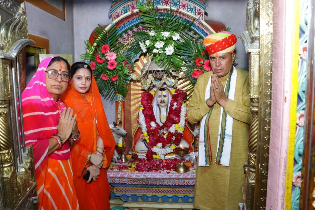 संसदीय कार्य मंत्री ने शिकारपुरा में 63.53 लाख रूपये विकास कार्यों का किया लोकार्पण– आर्थिक सशक्तिकरण के साथ नागरिकों का जीवन स्तर हो रहा बेहतर - श्री पटेल 3 संसदीय कार्य मंत्री ने शिकारपुरा में 63.53 लाख रूपये विकास कार्यों का किया लोकार्पण– आर्थिक सशक्तिकरण के साथ नागरिकों का जीवन स्तर हो रहा बेहतर - श्री पटेल 1001173415