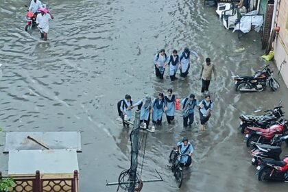 बालोतरा में बारिश बनी वरदान भी और आफत भी: राहत के बीच नगर परिषद की लापरवाही से बिगड़े हालात IMG 20250704 WA0032