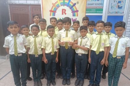 रैनबो स्मार्ट स्कूल में शिक्षा के साथ संस्कार, बच्चों में सेवा और संस्कृति के प्रति जागरूकता का संकल्प IMG 20250722 WA0027