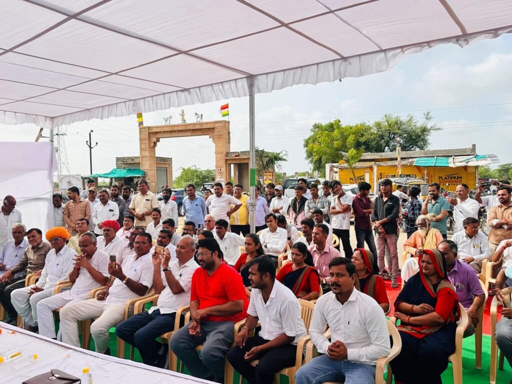 बालोतरा से रामपुरा सड़क मार्ग निर्माण से राहगीरों को मिलेगी सुविधा : चौधरी, पचपदरा विधायक अरुण चौधरी द्वारा बालोतरा से रामपुरा सड़क मार्ग निर्माण कार्य का शुभारम्भ 1001264945