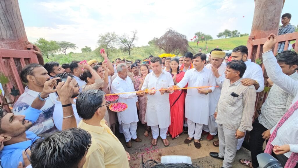 धोरीमन्ना में लवकुश वाटिका का उदघाटनलव कुश वााटिका आमजन के लिए सौगात : विश्नोइ 1001279961