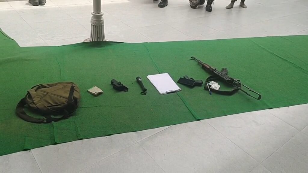 सीकर: खाटूश्यामजी मंदिर में सुरक्षा अभ्यास, मॉक ड्रिल के दौरान ERT ने आतंकियों को किया ढेर 1001306705 2