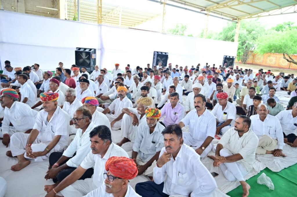 भादवा बीज पर तिलवाड़ा में आयोजित हुए धार्मिक अनुष्ठान, ध्वजारोहण और अष्टप्रकृति महायज्ञ 1001321853