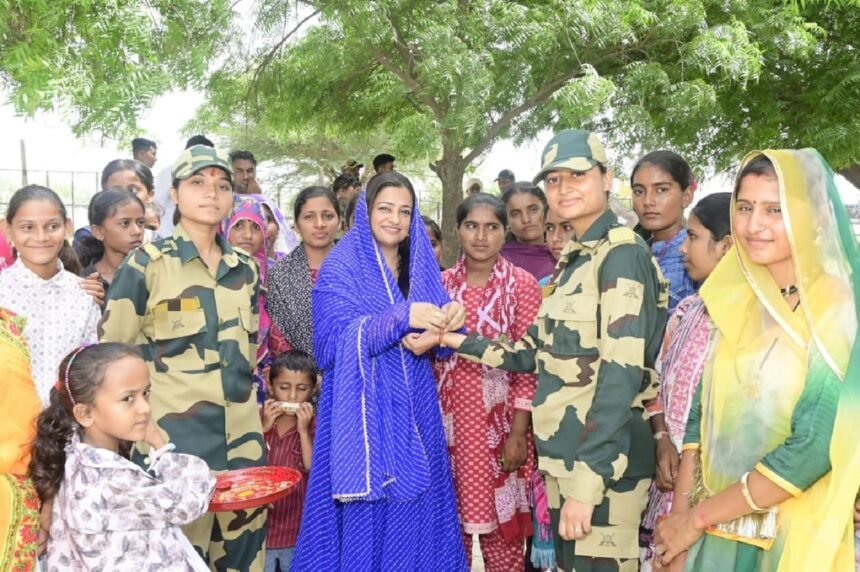 धनाऊ प्रधान शम्मा बानो ने बॉर्डर पर फौजी भाईयो के साथ मनाया रक्षा बंधन, मुनाबाव सीमा पर पहुँचकर बीएसएफ के जवानों को बांधी राखियां, मुंह मीठा करवाकर रक्षाबंधन की खुशियां साझा की IMG 20250809 WA0030