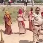 डोली-अराबा आंदोलन स्थल पर पुलिस और RAC की कार्रवाई: महिलाओं से पीने का पानी छीना, बोतलें फेंकी IMG 20250812 WA00961
