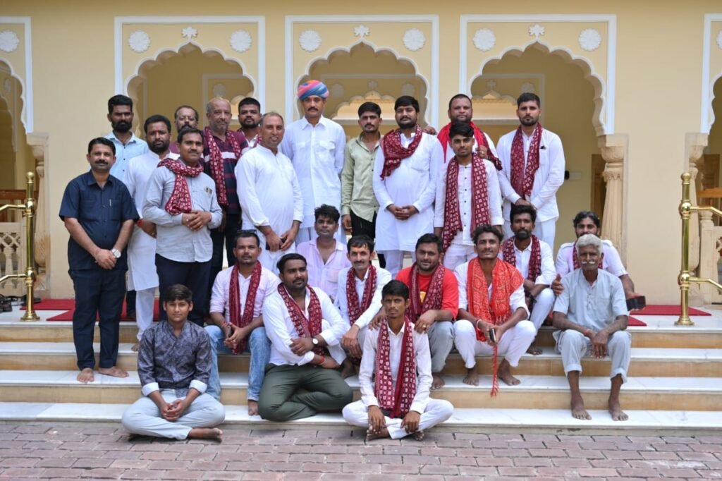 जसोलधाम में उमड़ा श्रद्धा का सैलाब, जिला प्रशासन ने जसोलधाम की व्यवस्थाओं का लिया जायजा और बनाई पुख्ता व्यवस्थाओं की योजना 3 जसोलधाम में उमड़ा श्रद्धा का सैलाब, जिला प्रशासन ने जसोलधाम की व्यवस्थाओं का लिया जायजा और बनाई पुख्ता व्यवस्थाओं की योजना 1001354186