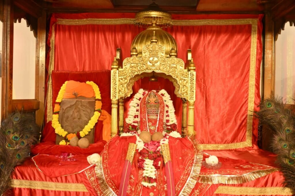 आस्था, श्रद्धा और भक्ति के केंद्र जसोलधाम में त्रयोदशी पर्व पर उमड़ा भक्तों का सैलाब 2 आस्था, श्रद्धा और भक्ति के केंद्र जसोलधाम में त्रयोदशी पर्व पर उमड़ा भक्तों का सैलाब 1001368386