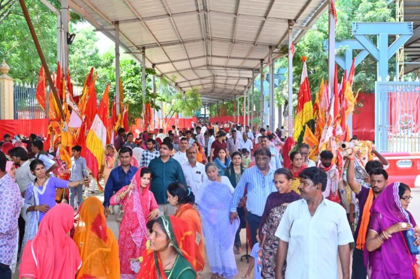 आस्था, श्रद्धा और भक्ति के केंद्र जसोलधाम में त्रयोदशी पर्व पर उमड़ा भक्तों का सैलाब IMG 20250905 WA0107