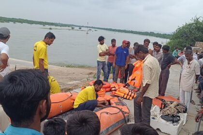 बालोतरा: तिलवाड़ा लूणी नदी में युवक डूबा, 48 घंटे बाद भी कोई सुराग नहीं, SDRF व सिविल डिफेंस का रेस्क्यू ऑपरेशन जारी IMG 20250906 WA0018