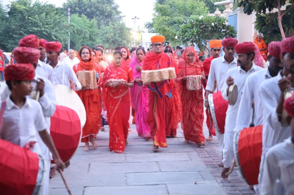 श्री राणी भटियाणी मंदिर संस्थान, जसोल में आसोज शुक्ल पक्ष त्रयोदशी पर्व पर दिखा आस्था का संगम 1001498549