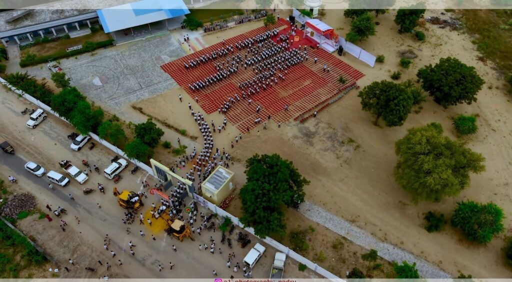 संघ शताब्दी वर्ष के अवसर पर निकला पथ संचालन और मनाया विजयादशमी उत्सव 1001500640