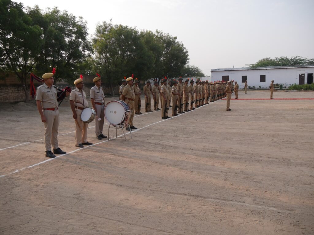 पुलिस अधीक्षक कार्यालय में पुलिस शहीद दिवस कार्यक्रम आयोजित, जवानों, सेवानिवृत अधिकारी/कर्मचारीगण एवं शहीदों के परिवारजन ने पुष्प अर्पित कर दी श्रद्धांजलि 1001564653