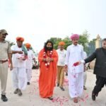 जगतगुरू गर्गाचार्य महेंद्रानंद गिरी महाराज का प्रथम आगमन जसोलधाम में भव्य स्वागत... PHOTO 02