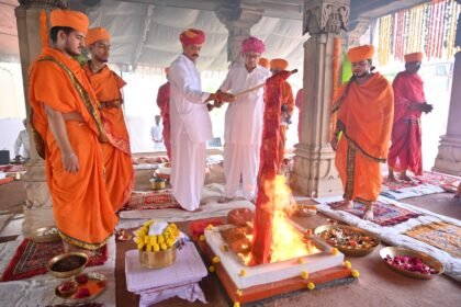 शारदीय नवरात्रा अनुष्ठानों का पूर्णाहुति समापन, आज  विजयादशमी पर होगा शस्त्र पूजन PHOTO 03