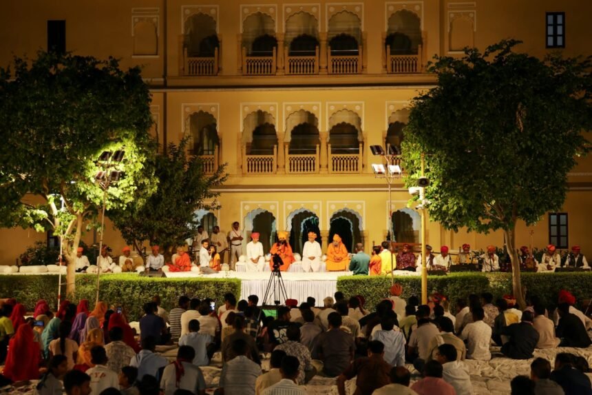 महापूर्ण कुंभ यात्रा उपरांत जसोलधाम में भव्य आशीर्वचन कार्यक्रम, श्रद्धा और भक्ति का संगम बना परिसर PHOTO 04