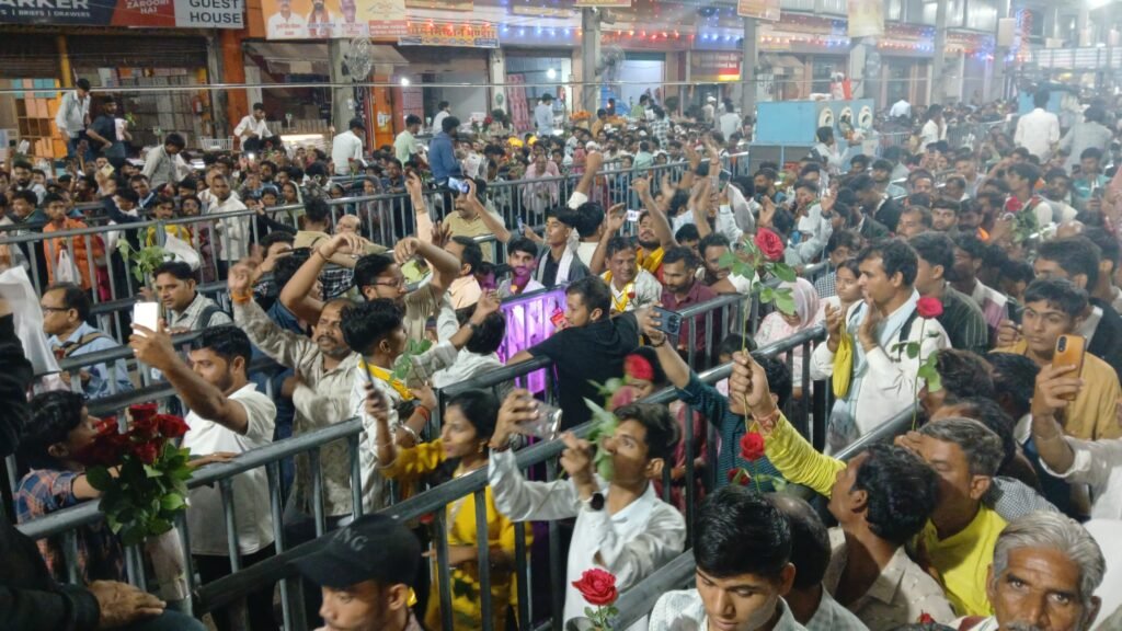 आस्था, भक्ति और उल्लास से गुंजा खाटू: श्याम बाबा का जन्मोत्सव धूमधाम से मनाया जा रहा 1000842173