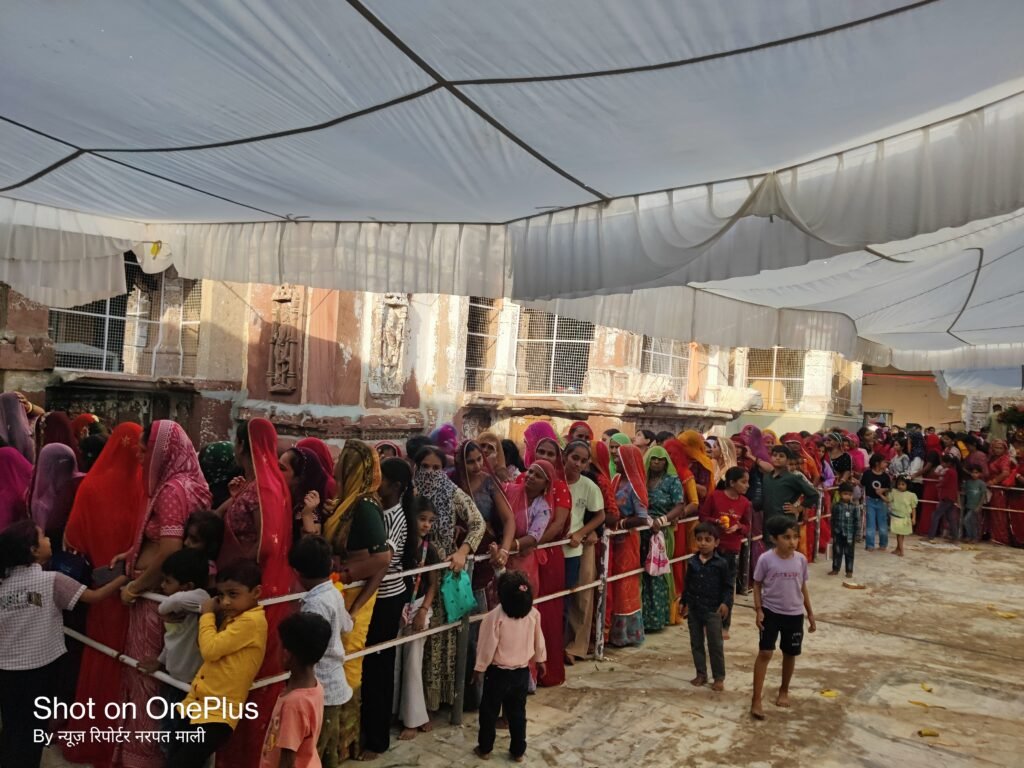 कार्तिक पूर्णिमा पर खेड़ रणछोड़राय मंदिर में भव्य अन्नकूट मेला, उमड़े हजारों श्रद्धालु 5 कार्तिक पूर्णिमा पर खेड़ रणछोड़राय मंदिर में भव्य अन्नकूट मेला, उमड़े हजारों श्रद्धालु 1001623631