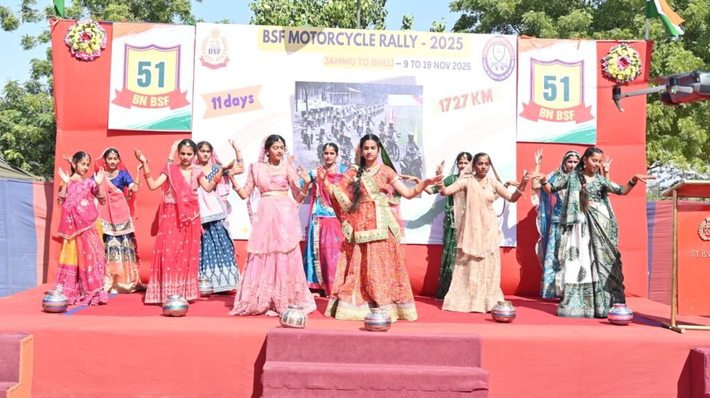 राष्ट्रीय एकता एवं नशा मुक्ति का संदेश लेकर बाड़मेर पहुंची बीएसएफ की मोटरसाइकिल रैली 1001669552