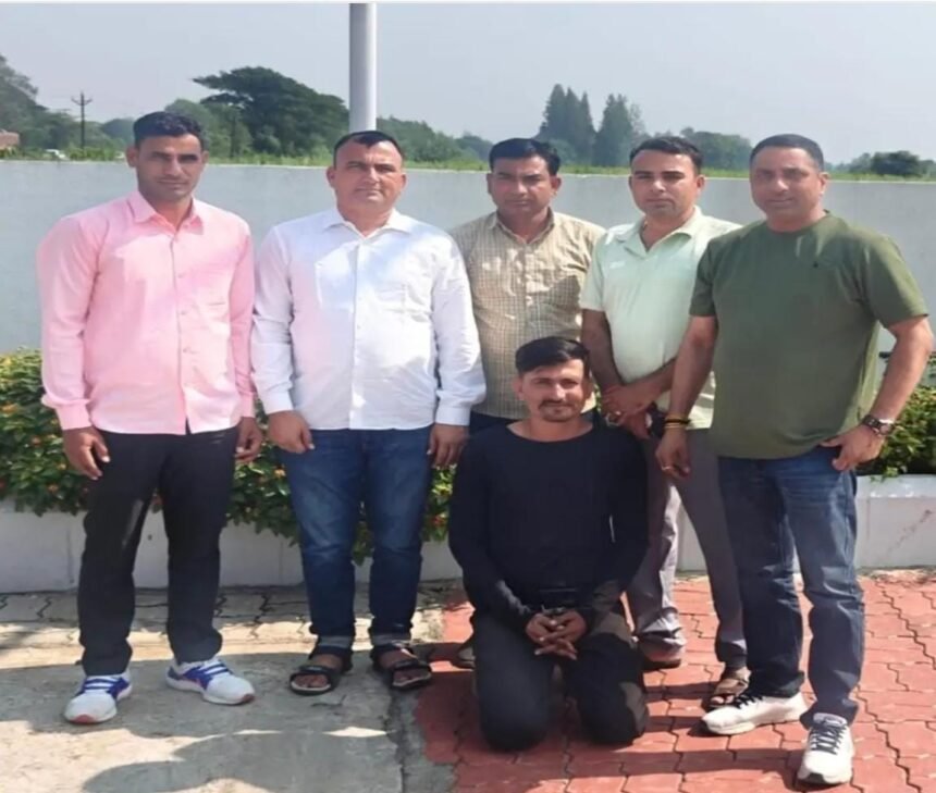 गुजरात में नेपाली बनकर छिपा बैठा था तस्कर; परिवार ने मौत की कहानी फैलाई थी, रिश्तेदार बनकर घर आया तो पुलिस को लगा सुराग IMG 20251118 WA0022