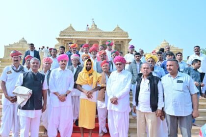 श्री राणी रूपादे जी मंदिर (पालिया) प्राण-प्रतिष्ठा के आठवें वार्षिक पाटोत्सव का भव्य, दिव्य, सांस्कृतिक एवं ऐतिहासिक आयोजन सम्पन्न IMG 20251125 WA0026