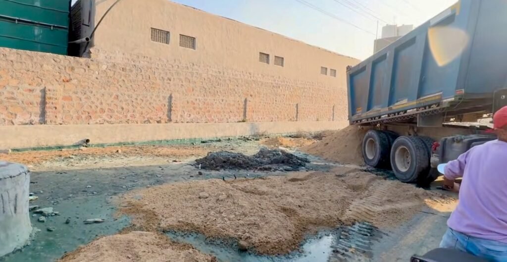 सुप्रीम कोर्ट की जाँच टीम बालोतरा क्यों आ रही है? जानें प्रदूषण छिपाने के आरोप और पूरा मामला 2 सुप्रीम कोर्ट की जाँच टीम बालोतरा क्यों आ रही है? जानें प्रदूषण छिपाने के आरोप और पूरा मामला 1000978292