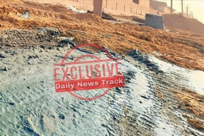 जांच से पहले बढ़ी सीईटीपी और आरपीसीबी की सक्रियता; औद्योगिक क्षेत्र में रेत डालकर प्रदूषण छुपाने की नाकामी कोशिश IMG 20251223 WA0067