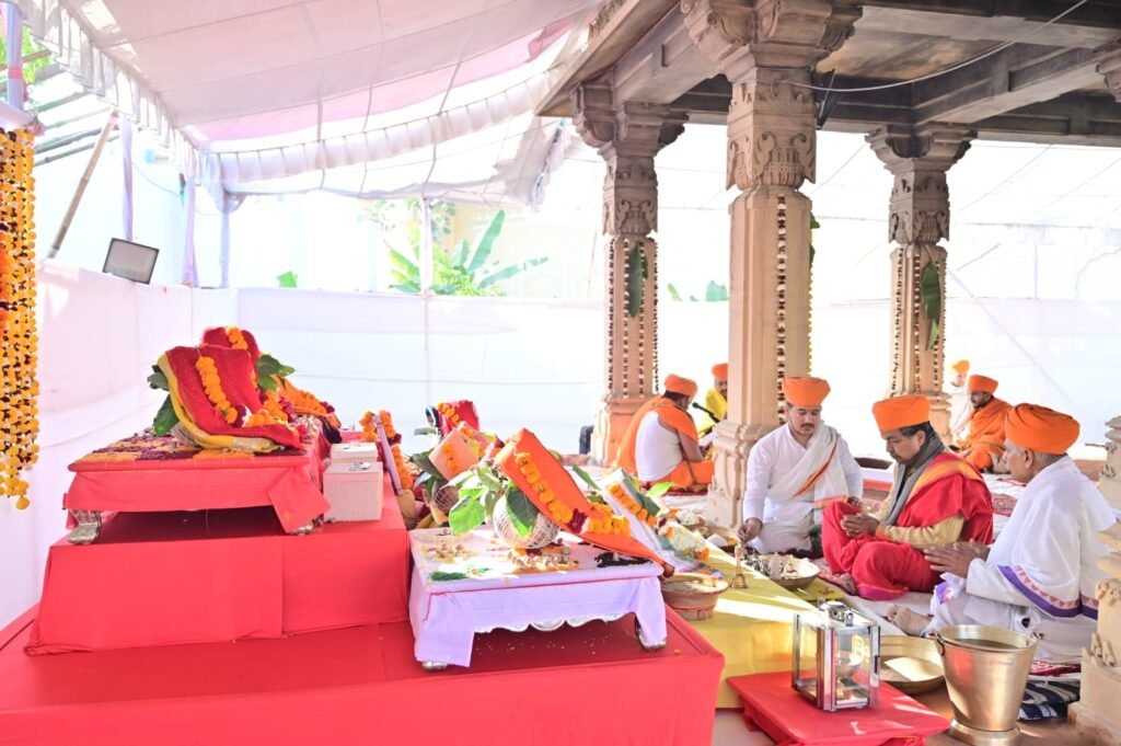 माघ शुक्ल पक्ष द्वितीया पर जसोलधाम में गुप्त नवरात्रा पूजन, श्रद्धालुओं की अपार भीड़ 2 माघ शुक्ल पक्ष द्वितीया पर जसोलधाम में गुप्त नवरात्रा पूजन, श्रद्धालुओं की अपार भीड़ 1001940663