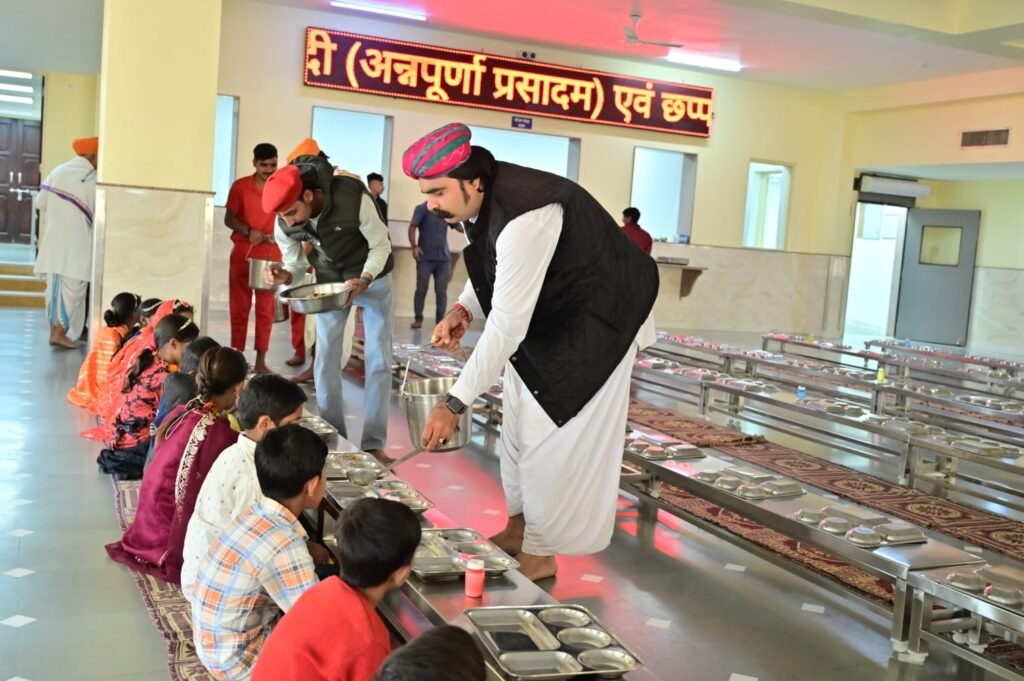 माघ शुक्ल पक्ष द्वितीया पर जसोलधाम में गुप्त नवरात्रा पूजन, श्रद्धालुओं की अपार भीड़ 3 माघ शुक्ल पक्ष द्वितीया पर जसोलधाम में गुप्त नवरात्रा पूजन, श्रद्धालुओं की अपार भीड़ 1001940666