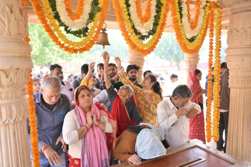 पौष शुक्ल पक्ष त्रयोदशी पर जसोलधाम में आस्था, परंपरा और भक्ति का विराट संगम संपन्न 1 पौष शुक्ल पक्ष त्रयोदशी पर जसोलधाम में आस्था, परंपरा और भक्ति का विराट संगम संपन्न IMG 20260101 WA0043