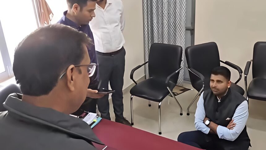 बूंद-बूंद पानी को तरसते ग्रामीण, शिव विधायक रविंद्र सिंह भाटी अधिकारियों के सामने धरने पर बैठे IMG 20260107 WA0134