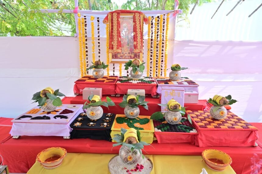 जसोलधाम में गुप्त नवरात्रा का शुभारंभ, घट स्थापना के साथ शुरू हुई विशेष पूजा-अर्चना, कन्या पूजन व श्रद्धालुओं की भारी भीड़ IMG 20260119 WA0027
