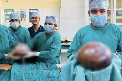 जैसलमेर के श्री जवाहिर हॉस्पिटल में 6 किलो की विशाल पेट की गांठ का सफल ऑपरेशन, 60 वर्षीय महिला को मिला नया जीवन IMG 20260212 WA0024