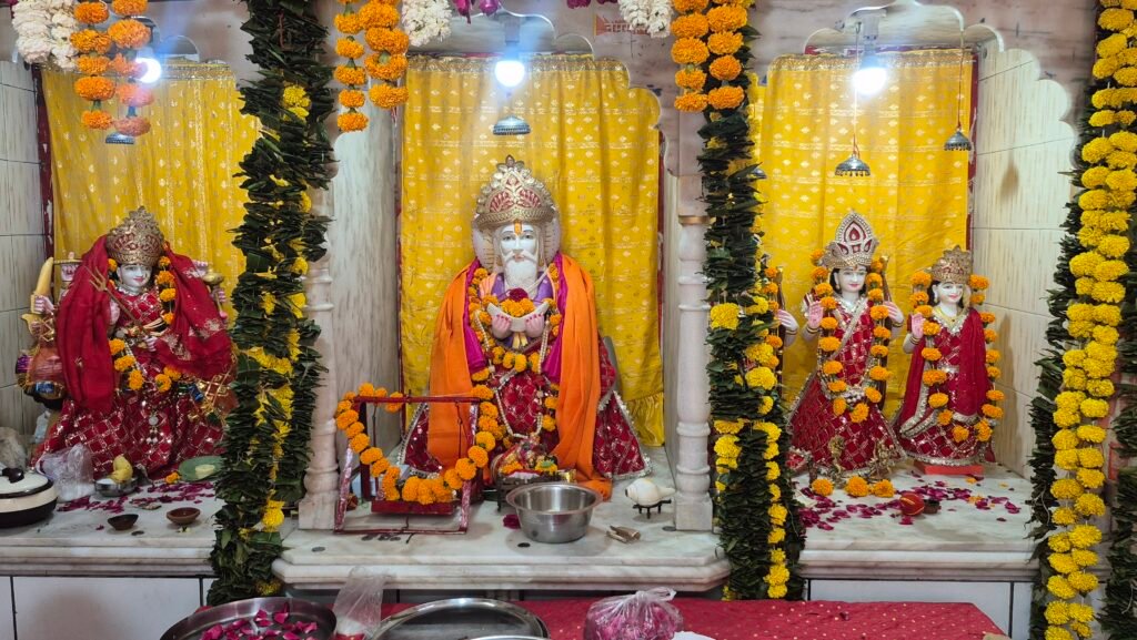 झूलेलाल जन्मोत्सव धूमधाम से मनाया, भव्य वाहन रैली व शोभायात्रा से गूंजा शहर 2 झूलेलाल जन्मोत्सव धूमधाम से मनाया, भव्य वाहन रैली व शोभायात्रा से गूंजा शहर 1002190745