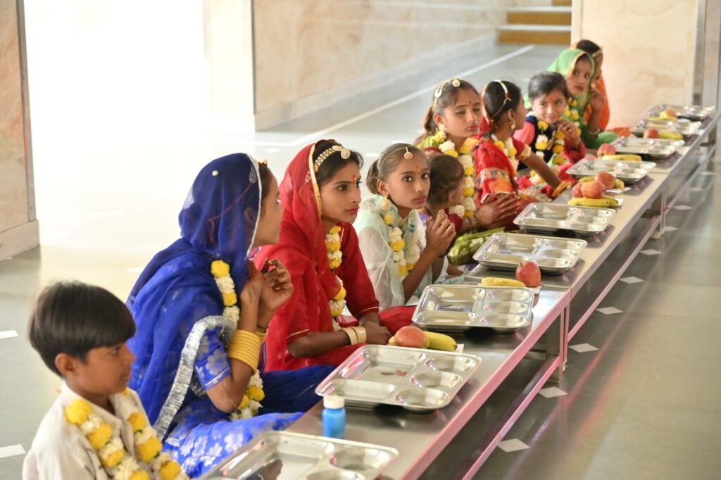 चैत्र नवरात्रा महोत्सव का पूर्णाहुति के साथ गरिमामय समापन 3 चैत्र नवरात्रा महोत्सव का पूर्णाहुति के साथ गरिमामय समापन 1002217888