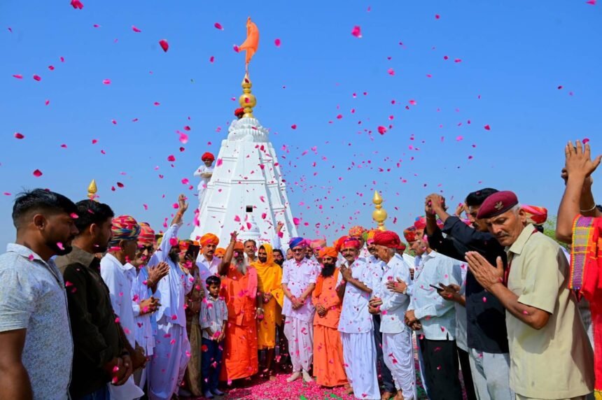 तिलवाड़ा में विश्वविख्यात ऐतिहासिक श्री रावल मल्लीनाथ जी पशु मेले का भव्य शुभारंभ IMG 20260315 WA0048