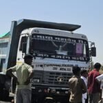 बालोतरा में दर्दनाक सड़क हादसा: बेकाबू डम्पर ने दो युवकों को कुचला, एक की मौत, दूसरा गंभीर IMG 20260412 WA0052